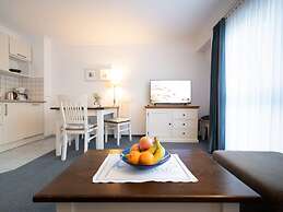 Hoppe 8 Modern Retreat