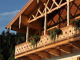 Chestnut in Chalet Bergerhoh