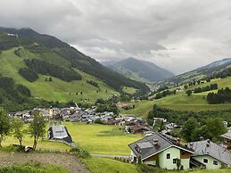 Apartment Alpenresort Saalbach E2