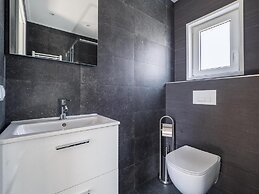 Modern Chalet With a Terrace Near the Veluwe