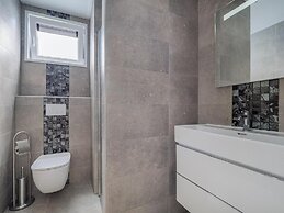 Modern Chalet With a Terrace Near the Veluwe