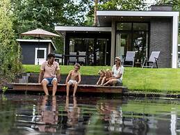 Modern Chalet With a Terrace Near the Veluwe