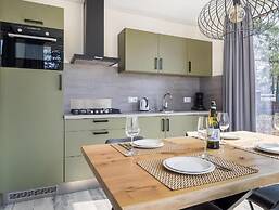 Modern Chalet With a Terrace Near the Veluwe