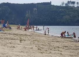 Lakeside Family Escape