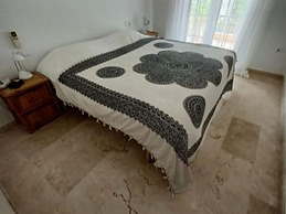 Belvilla by OYO Pera