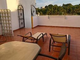 Belvilla by OYO Pera