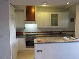 Belvilla by OYO Pera