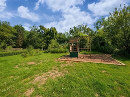 Cosy Holiday Home in Modave With Garden