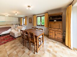 Charming Holiday Home in Clavier With Garden