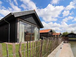 Nice Holiday Home Near the Lauwersmeer