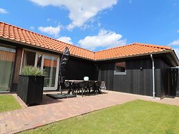 Nice Holiday Home Near the Lauwersmeer
