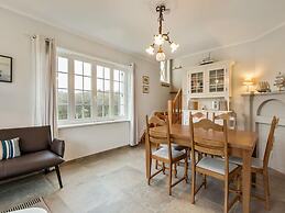 Renovated Hortensia Villa Next to the Dunes