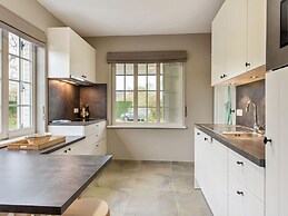 Renovated Hortensia Villa Next to the Dunes