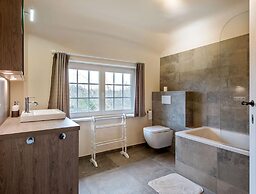 Renovated Hortensia Villa Next to the Dunes