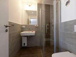 Nice Holiday Home With Port View