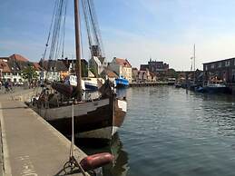 Nice Holiday Home With Port View