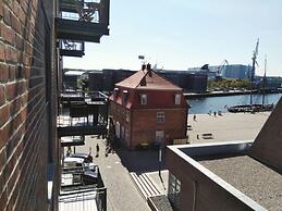 Nice Holiday Home With Port View