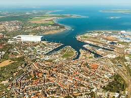 Nice Holiday Home With Port View