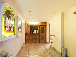 Inviting Apartment in Langenfeld With Sauna