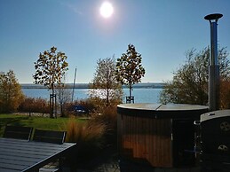 Holiday House House on Muhlfeldsee