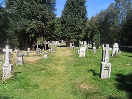 Nesterl Modern Retreat