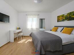 Grande Comfortable Holiday Residence