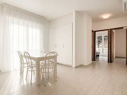 Residence With Swimming Pool Nearby the sea