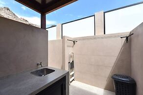 Pleasant Holiday Home Near Beach