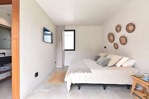 Pleasant Holiday Home Near Beach