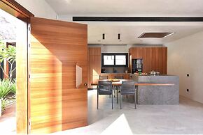 Pleasant Holiday Home Near Beach