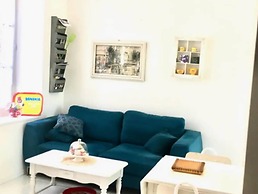Cozy Holiday Home in Precy in a Charming Area