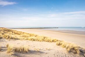 Apartment in Nieuwpoort Located With a View of the sea