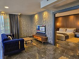 Ayatoure Hotel