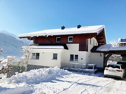 Holiday Apartment in Pinzgau