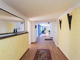 Lovely Apartment in Arona