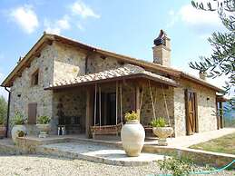 Holiday Home in Seggiano With Pool
