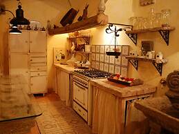 Holiday Home in Seggiano With Pool