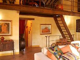 Holiday Home in Seggiano With Pool