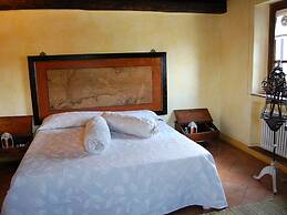 Holiday Home in Seggiano With Pool