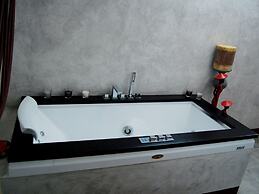 Holiday Home in Seggiano With Pool