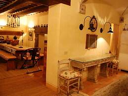 Holiday Home in Seggiano With Pool