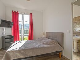 Spacious Holiday Home With Garden