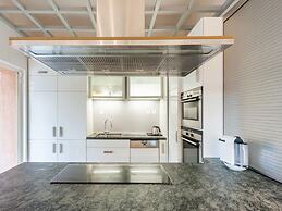 Beautiful Holiday Home With Swimming Pool