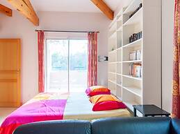 Beautiful Holiday Home With Swimming Pool