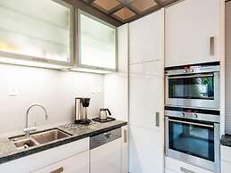 Beautiful Holiday Home With Swimming Pool