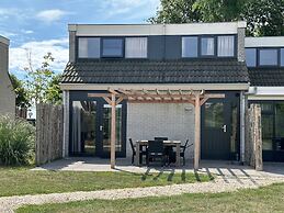 Cozy Holiday Home With Wifi, Located on Texel