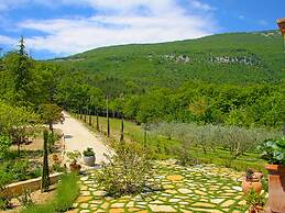 Belvilla by OYO Felceto