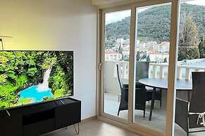 Apartments Jelena - One Bedroom Apartment With Balcony and Sea View