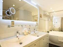 Sky Lodge Holiday Apartment