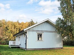Charming Holiday Home With Terrace-by Traum